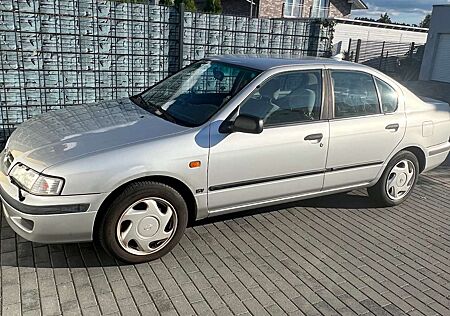 Nissan Primera 1.6