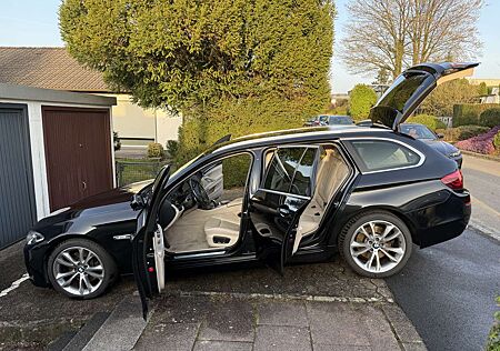 BMW 530d 530 xDrive Touring Aut. Modern Line