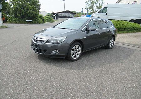 Opel Astra J Sports Tourer Sport