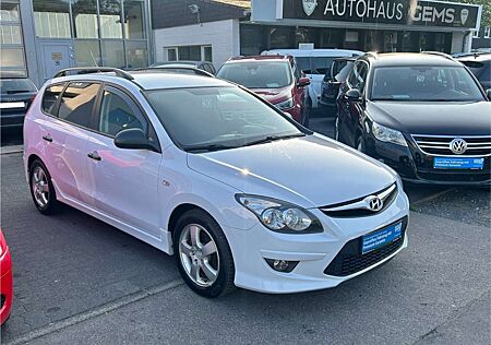 Hyundai i30 FIFA WM Edition Navi MirrorLink Klima