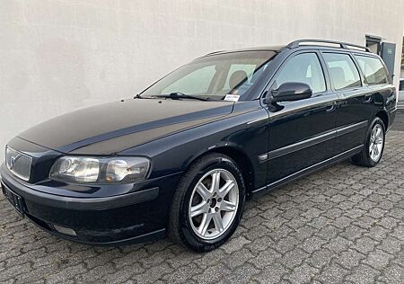 Volvo V70 2.4 Comfort 1.Han/Klima/CD/Leder/LM+M&S/TÜV NEU