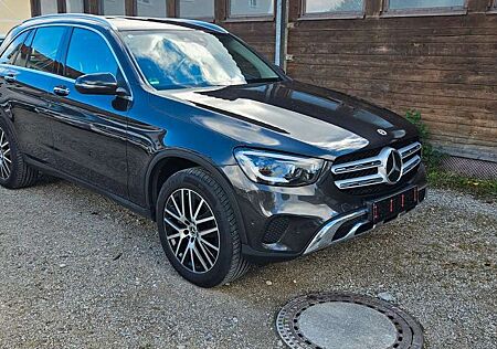Mercedes-Benz GLC 300 de 4Matic 8fach ,19Zoll,HuD,Business-Pak