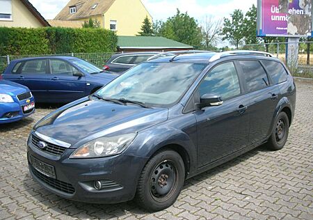 Ford Focus Style + -NAVI/KLIMAUT/SHZ/PDC/LMF-