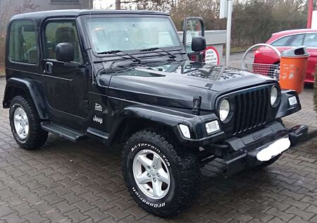 Jeep Wrangler 4.0 Automatik Sahara