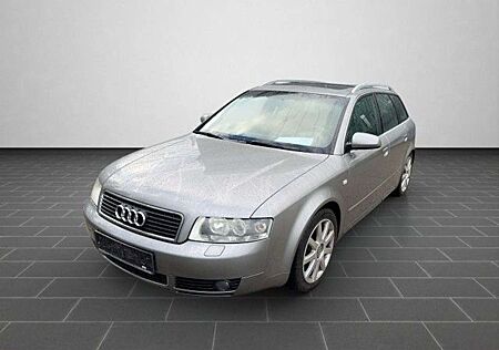 Audi A4 Avant 2.4 S-Line Plus*Automat*Leder*AHK*Navi*