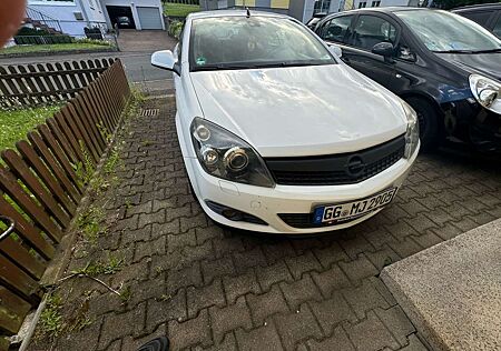 Opel Astra Twin Top 1.8 Endless Summer IDS+ 30mm H&R