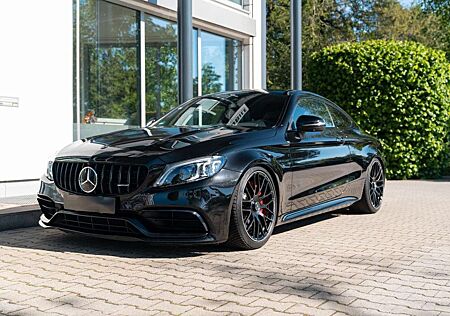 Mercedes-Benz C 63 AMG C63S AMG Coupé/ BURMESTER/ NIGHT/ PANO/ CARBON