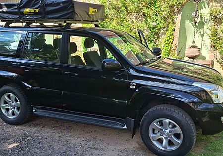 Toyota Land Cruiser D4D AUTOM. KLIMA AHK CAMPING ORIGINAL 127 000 KM!