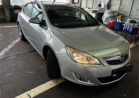 Opel Astra 1.4 Turbo Selection