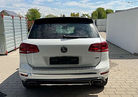 VW Touareg Volkswagen 3.0 V6 TDI SCR Blue Motion DPF Automatik