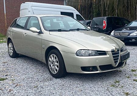 Alfa Romeo 156 1.6 16V Sportwagon | HU-12/26 |
