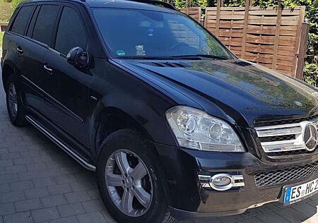 Mercedes-Benz GL 320 CDI* 4 MATIC* Geländefar.* Klimatronic*
