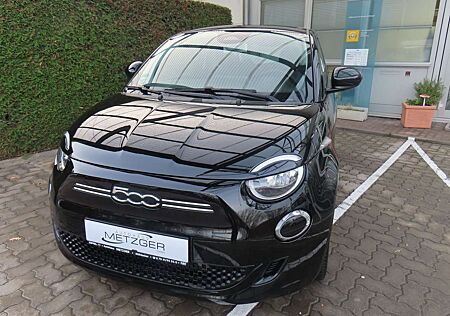 Fiat 500E Icon 42kWh *Winterpaket+Kamera H*
