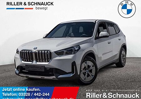 BMW iX1 xDrive 30 LED+NAVI+KAMERA+SHZ+PDC+KLIMAAU