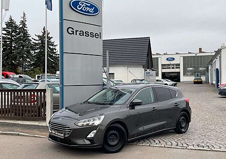 Ford Focus Lim. Cool&Connect*LED*Standheizung*Winter*