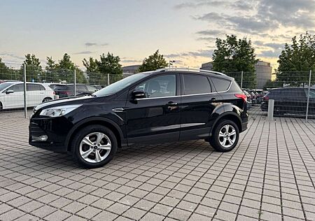 Ford Kuga 1.5 Sync Edition 1.Hand/Garantie !!