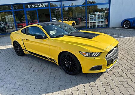 Ford Mustang 2016er Performance Paket und Vollausstattung