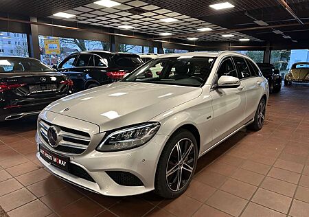 Mercedes-Benz C 300 T de Avantgarde, Kamera, Abstandstempomat