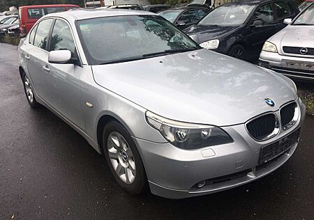 BMW 530 d AUTOMATIK KLIMA LEDER ALU NAVI PDC EURO 4