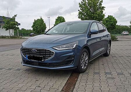 Ford Focus 1.0 EcoBoost Hybrid Aut. TITANIUM DESIGN
