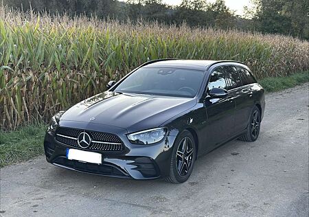 Mercedes-Benz E 300 de 4Matic T 9G-TRONIC AMG Line