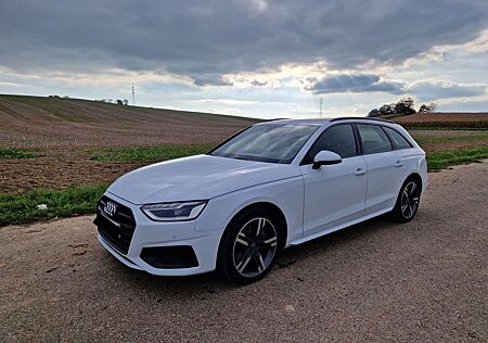 Audi A4 Avant 40 TDI S tronic