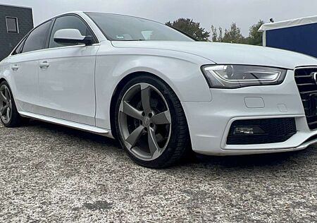 Audi A4 2.0 T FSI AUTOMATIK NAVI LEDER SCHIEBEDA CAMERA