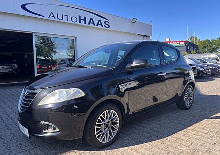 Lancia Ypsilon Gold *Klima*Einparkhilfe *Bluetooth
