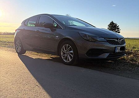 Opel Astra 1.2 Turbo Elegance