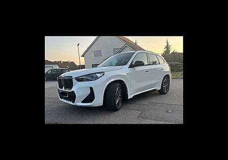 BMW X1 sDrive18i M Sportpaket Navi, LED, RFK, AHK