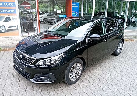 Peugeot 308 Active Pack PT110 - Navi