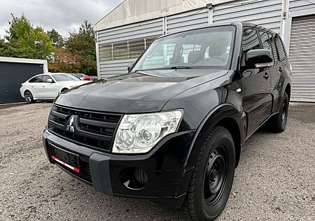 Mitsubishi Pajero 3.2 DI-D Inform