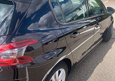 Peugeot 308 PureTech 130 GPF Stop