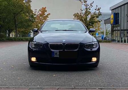 BMW 325i 325 e92