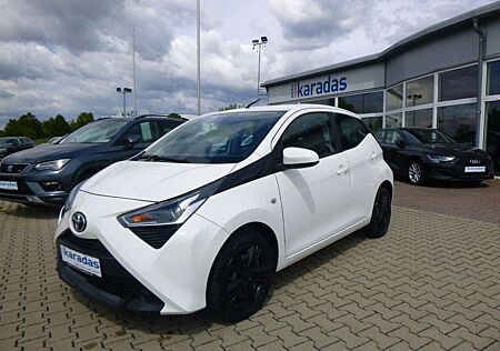 Toyota Others Aygo AYGO 1.0 x-play Garantie 02.29/54.945KM