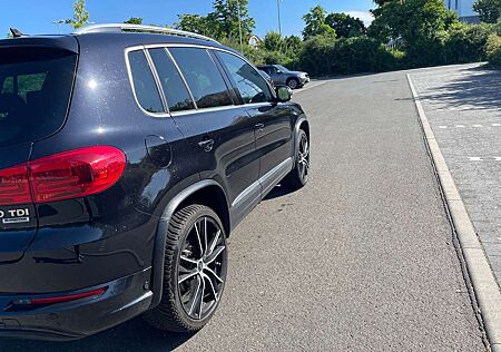 VW Tiguan Volkswagen Lounge
