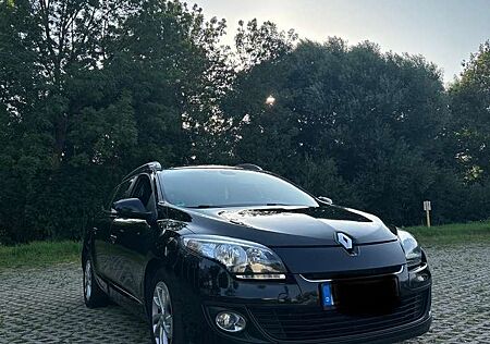 Renault Megane Grandtour dCi 110 FAP Paris