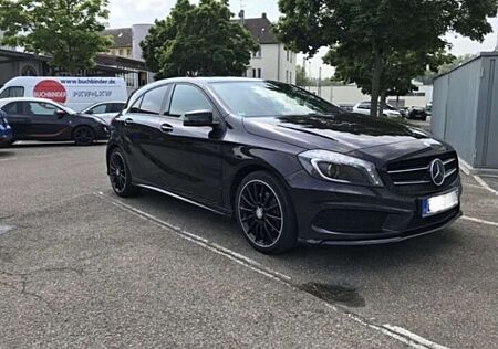 Mercedes-Benz A 200 AMG line