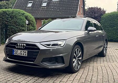 Audi A4 Avant S line TFSI 190