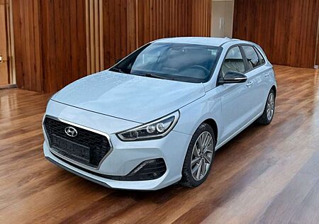 Hyundai i30 Passion + DAB,RFK,LED,Garantie