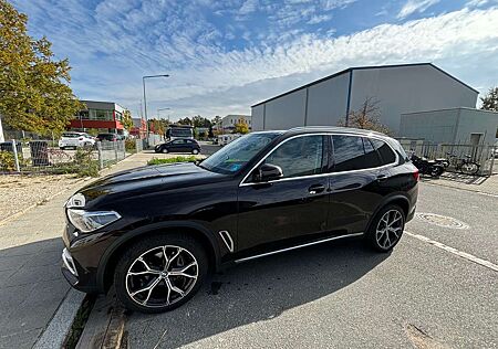 BMW X5 xDrive30dxLine mit 21“