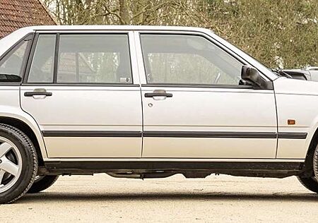Volvo 940 GL 2.3 Red Block - 2. Hand -Rostfrei