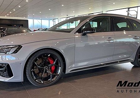 Audi RS4 | competition plus | Schalensitze | Panorama