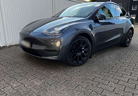 Tesla Model Y Long Range AWD Enhanced Autopilot