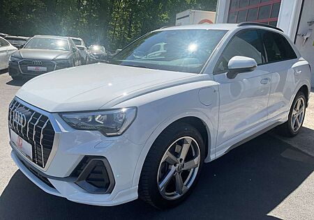Audi Q3 45 TFSI e S line Alcantara Ambiente Kamera