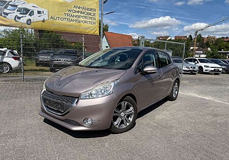 Peugeot 208 Allure 1.4 VTi Pano. PDC Navi Klimaaut. SHZ