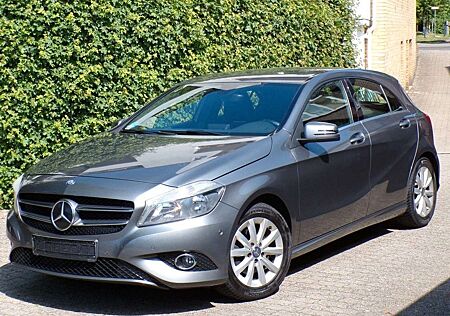 Mercedes-Benz A 180 BlueEfficiency/Navi/Leder/PDC/Multi./SHZ