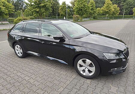 Skoda Superb III Combi Diesel Combi 2.0 TDI Ambition
