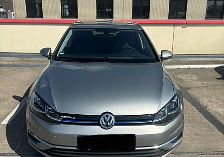 VW Golf Volkswagen 7 1.5 TSI 7 Gang DSG Bluemotion