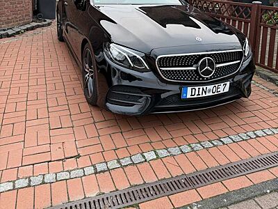 Mercedes-Benz E 220 d Coupe AMG*Wide*Pano*Soft*Night*360grad*LED
